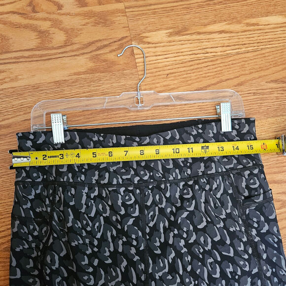 Sweaty Betty Power Womens Pull On 7/8 Length Animal Print Side Pocket Gray Sz XL - Picture 3 of 6